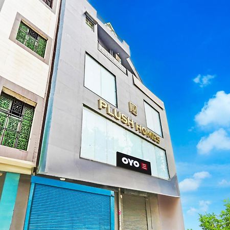 Hotel O Plush Homes Yeni Delhi Dış mekan fotoğraf